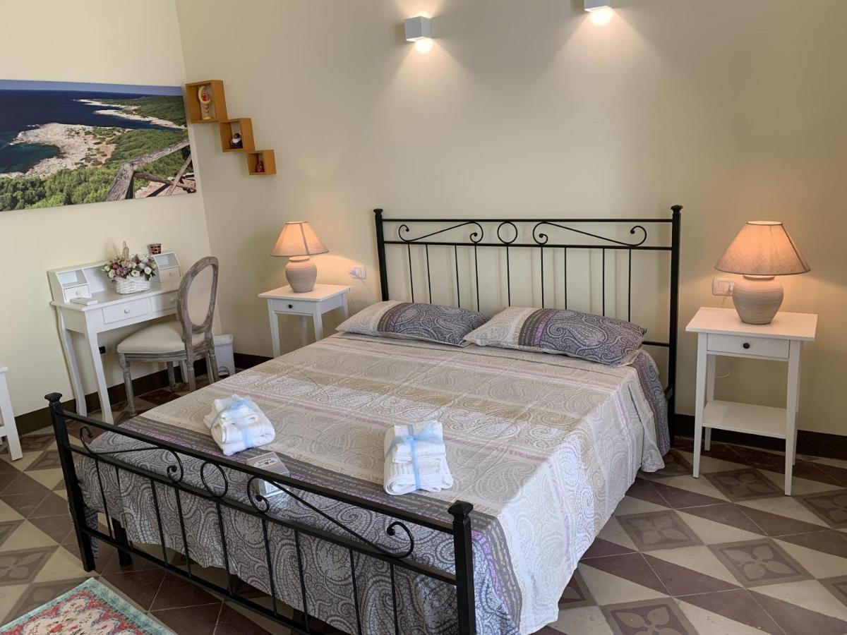 Piazza Fontana Luxury Bed and Breakfast Galatina Exteriör bild