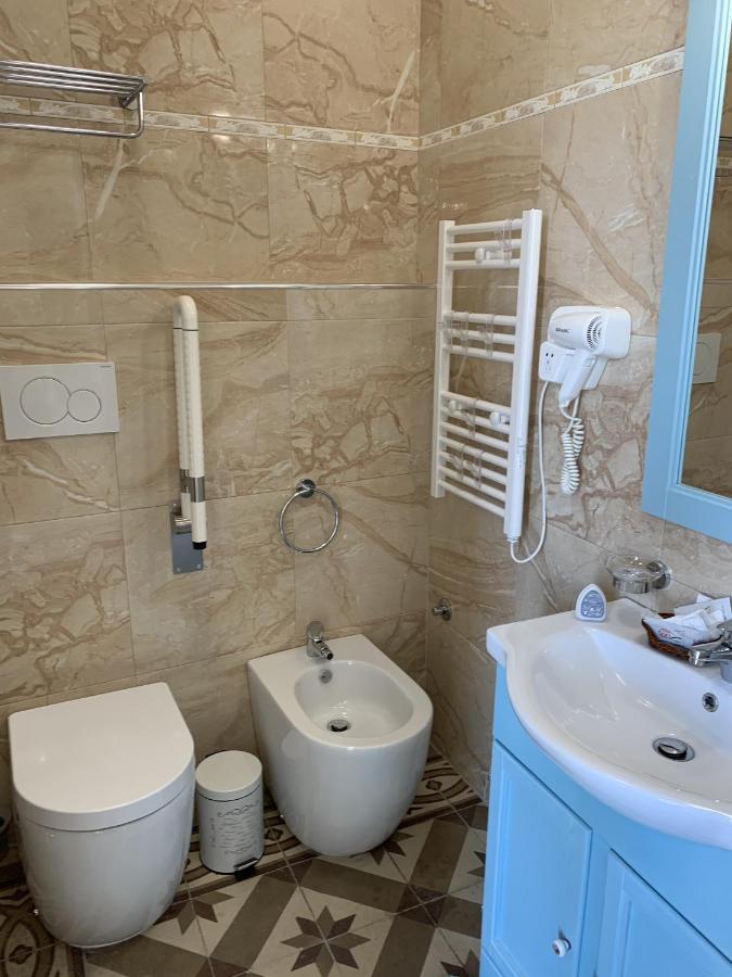 Piazza Fontana Luxury Bed and Breakfast Galatina Exteriör bild